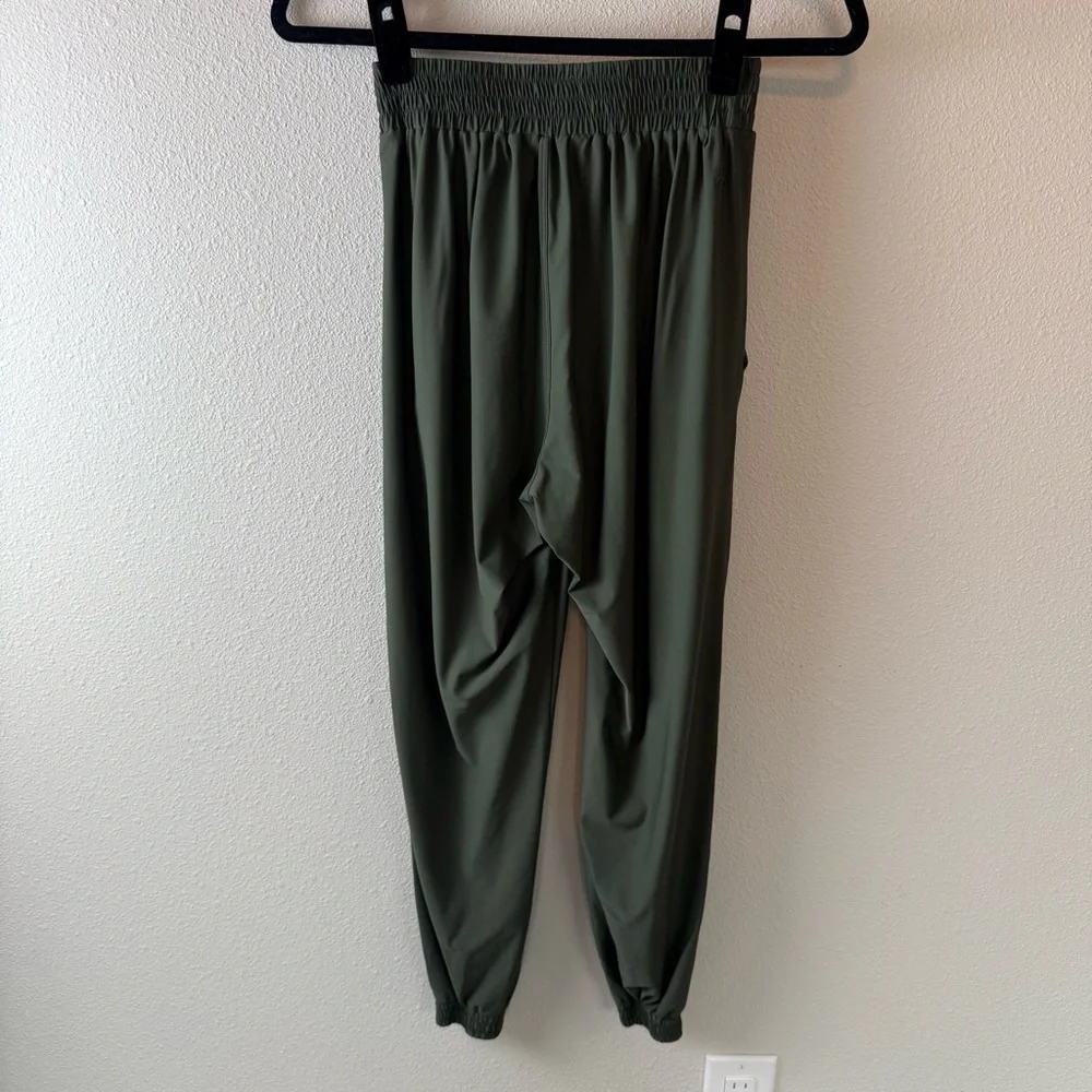 ADAY Pack It Up Pull On Technical Jogger Pant Green Casual Travel Women XS